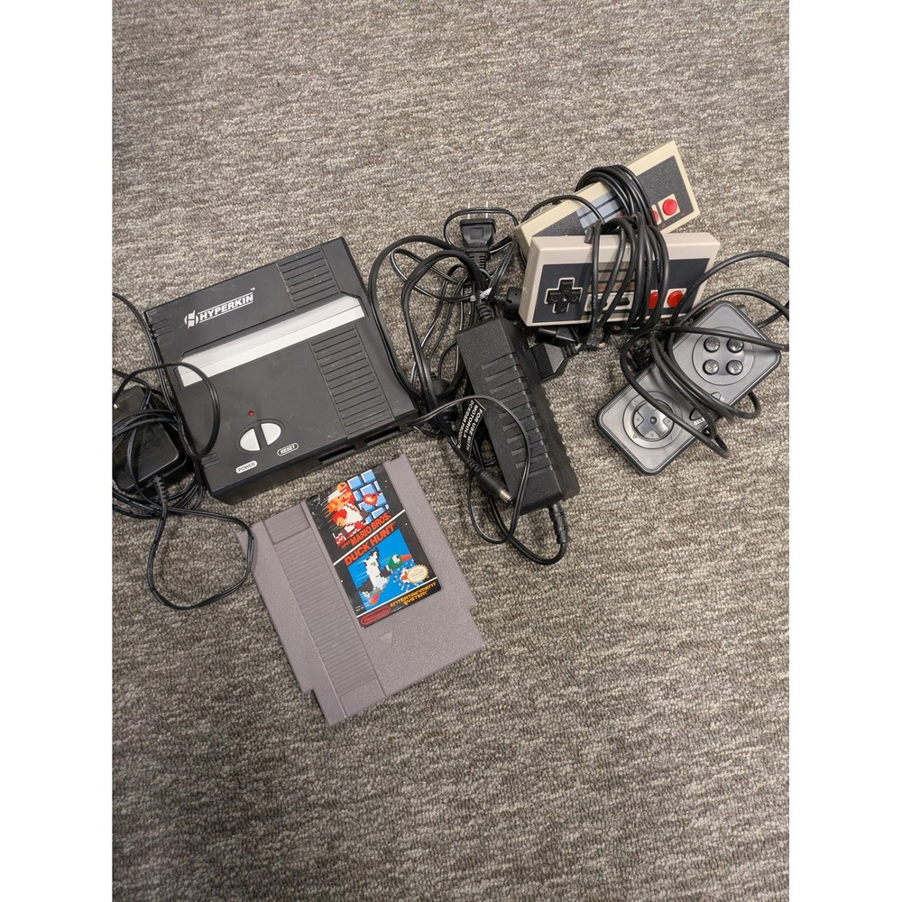 Hyperkin NES Retro‎ Console System Game Controllers w Super Mario UNTESTED